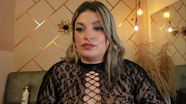 marianeporter   online show from November 13, 2:21 am