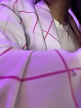 Snapshot of AbyThompson chatting on October 20, 8:09 pm AbyThompson online show from October 20, 8:09 pm