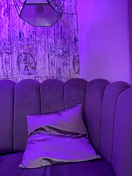 Snapshot of AbyThompson chatting on November 9, 2:15 pm AbyThompson online show from November 9, 2:15 pm