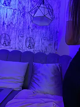 AbyThompson online show from February 2, 12:04 pm