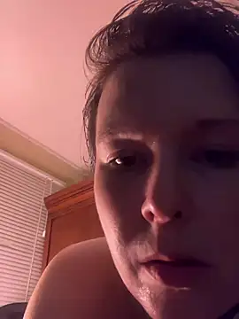 Snapshot of KatieBARBiE98 chatting on February 18, 4:41 am KatieBARBiE98 online show from February 18, 4:41 am