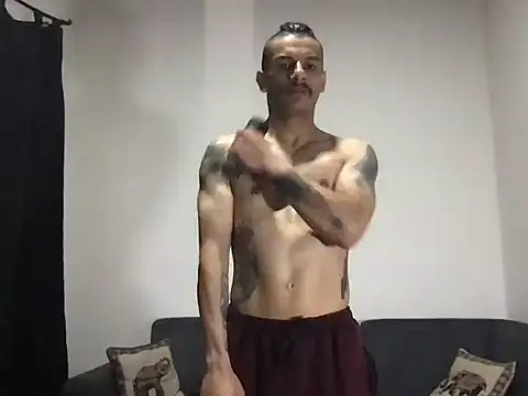 Snapshot of HorrorotikA chatting on March 30, 11:55 am HorrorotikA online show from March 30, 11:55 am