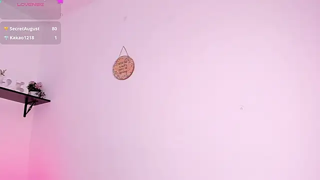 Snapshot of AlanaJohnson_ chatting on January 16, 10:12 pm AlanaJohnson online show from January 16, 10:12 pm