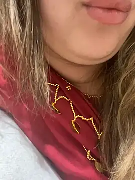 yassminsexy22 online show from May 20, 10:16 pm