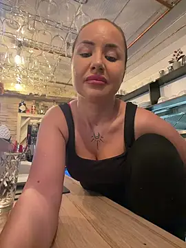 Snapshot of beautydiamond chatting on July 16, 10:10 am beautydiamond online show from July 16, 10:10 am
