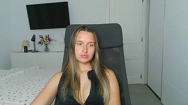 Submissive love online show from October 28, 10:45 pm