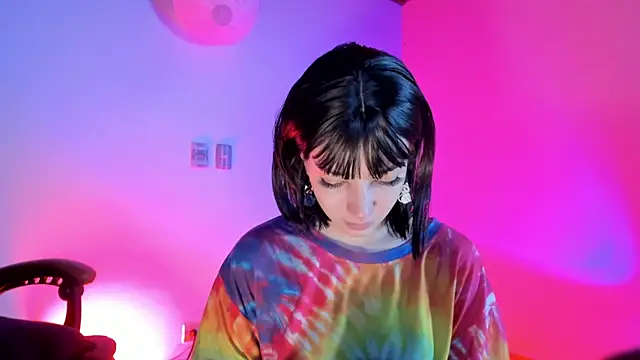 sweeet peach online show from February 24, 12:30 am