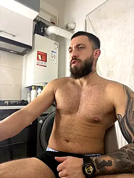 LoveIsBlind  online show from October 15, 4:45 am