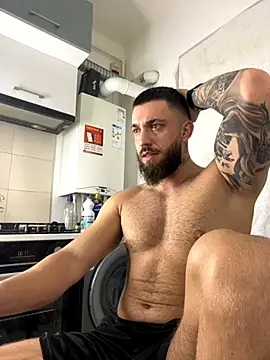 LoveIsBlind  online show from October 16, 3:18 am