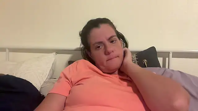 Snapshot of Jess4you0818 chatting on October 9, 12:30 am Jess4you0818 online show from October 9, 12:30 am