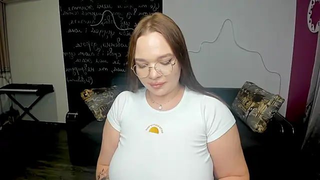 AnitaMays online show from November 8, 1:00 pm