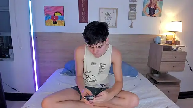 justinbiler online show from October 10, 1:10 pm