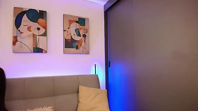 miaa saenz1 online show from April 17, 3:09 am