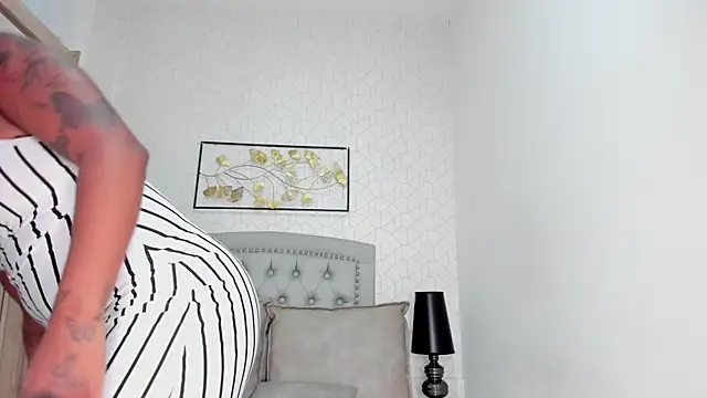 Katalella murillo online show from January 17, 3:45 am