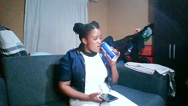 Sgeme325is online show from March 7, 8:50 pm