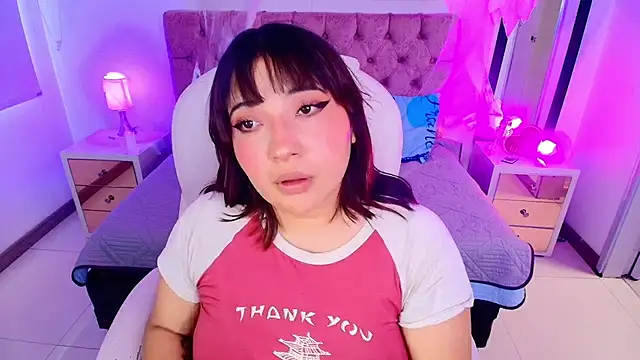 Snapshot of Emma_monserrat chatting on October 18, 7:36 pm Emma monserrat online show from October 18, 7:36 pm