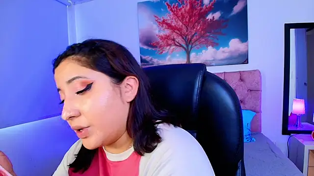 Snapshot of Emma_monserrat chatting on November 18, 7:40 pm Emma monserrat online show from November 18, 7:40 pm