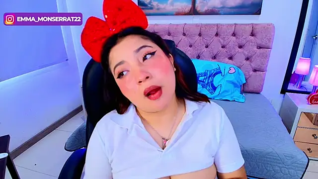 Snapshot of Emma_monserrat chatting on November 20, 6:18 pm Emma monserrat online show from November 20, 6:18 pm