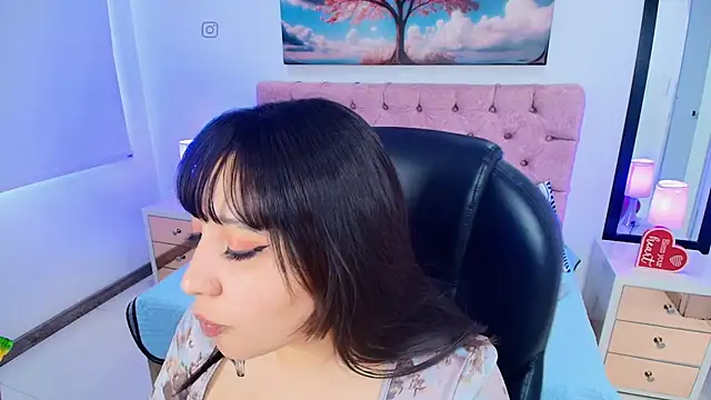 Emma monserrat online show from February 7, 8:12 pm