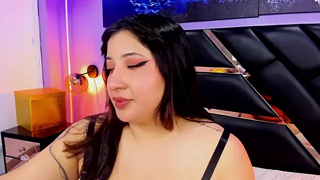 Snapshot of Emma_monserrat chatting on July 18, 11:36 am Emma monserrat online show from July 18, 11:36 am