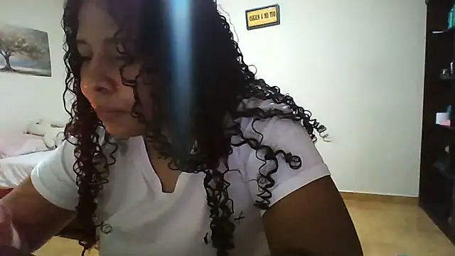 Ivon-09 online show from July 9, 12:37 am