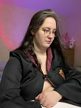 hungry1bunny online show from March 8, 5:01 pm