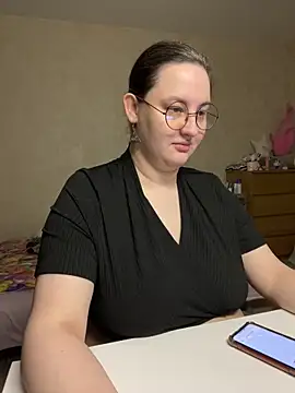 hungry1bunny online show from May 5, 4:37 pm