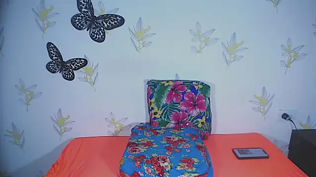 Snapshot of SammyBichota chatting on February 19, 12:25 am SammyBichota online show from February 19, 12:25 am