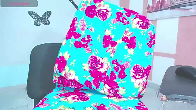 Snapshot of SammyBichota chatting on November 4, 10:09 pm SammyBichota online show from November 4, 10:09 pm