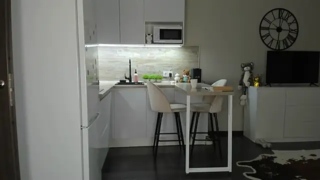 nilliluv online show from October 8, 11:02 pm