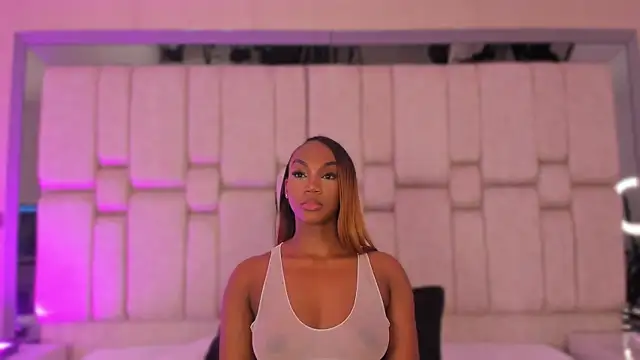 ChaynnaCooper online show from February 28, 4:52 pm