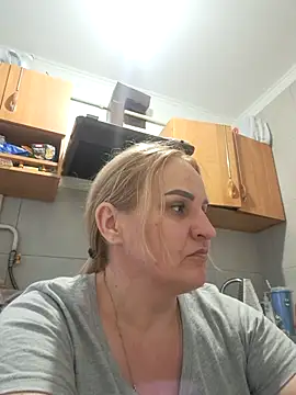 Snapshot of Malichkaanna30 chatting on March 18, 4:10 pm Malichkaanna30 online show from March 18, 4:10 pm