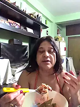 Hot Queen77 online show from March 4, 8:15 pm