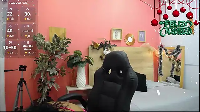 scarlet-foox online show from December 20, 12:12 pm