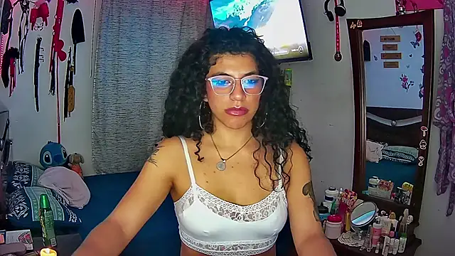 NicollWilliams 420 online show from February 11, 5:37 am