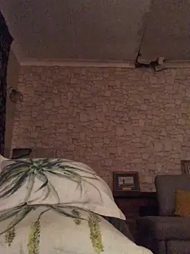 TheeRealShow online show from December 6, 2:38 pm