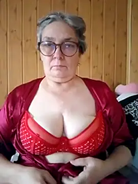 IrinaSweet54 online show from October 7, 7:05 am