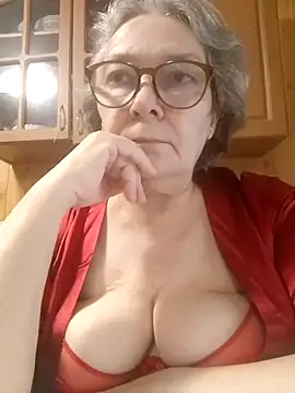 IrinaSweet54 online show from June 15, 8:27 am