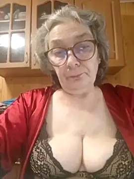 IrinaSweet54 online show from July 5, 9:16 am