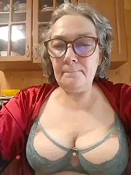 IrinaSweet54 online show from July 27, 10:11 am