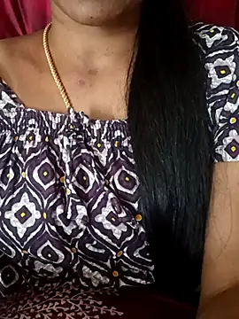 Snapshot of Ambika01 chatting on October 19, 8:15 am Ambika01 online show from October 19, 8:15 am