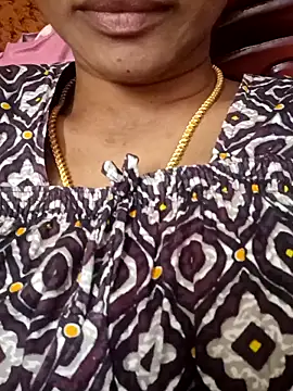 Snapshot of Ambika01 chatting on November 6, 4:35 am Ambika01 online show from November 6, 4:35 am