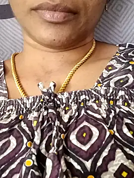 Snapshot of Ambika01 chatting on December 15, 4:28 am Ambika01 online show from December 15, 4:28 am