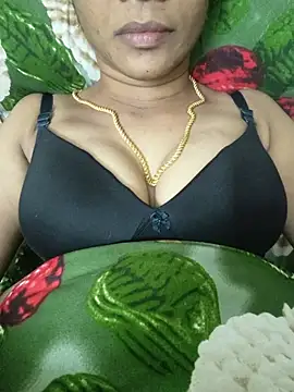 Snapshot of Ambika01 chatting on June 8, 7:31 am Ambika01 online show from June 8, 7:31 am
