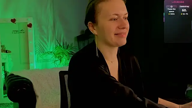 Ariell Margot  online show from April 14, 5:46 am