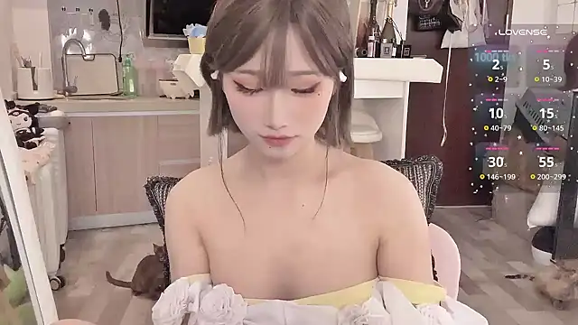 -XunMengLong- online show from March 5, 8:10 pm