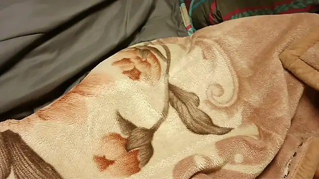 Snapshot of RGTM75 chatting on November 16, 7:36 am RGTM75 online show from November 16, 7:36 am