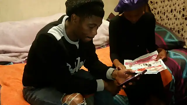 Snapshot of RGTM75 chatting on December 14, 7:29 pm RGTM75 online show from December 14, 7:29 pm