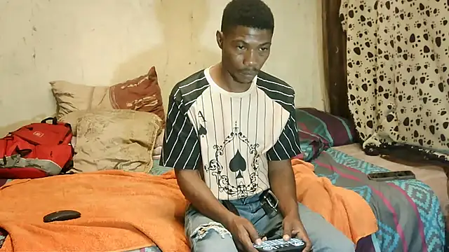 Snapshot of RGTM75 chatting on February 3, 9:53 pm RGTM75 online show from February 3, 9:53 pm