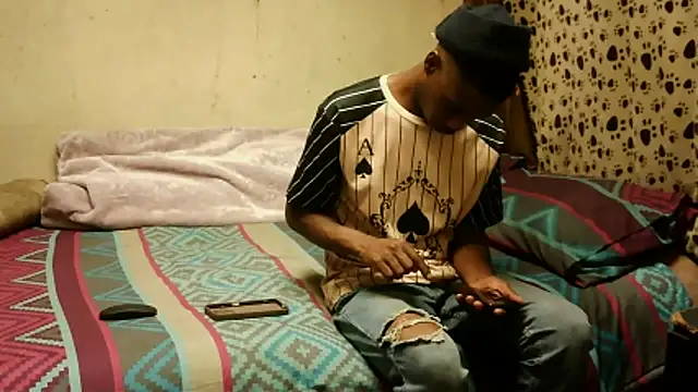 Snapshot of RGTM75 chatting on February 8, 9:40 pm RGTM75 online show from February 8, 9:40 pm